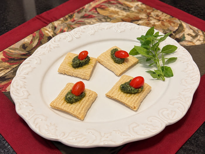 TostiQ com pesto e tomatinho-cereja